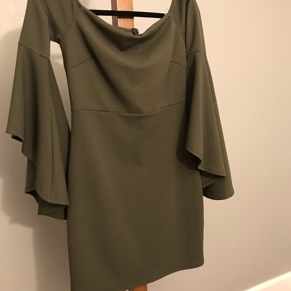 Olive green bell sleeve midi dress zipper back M